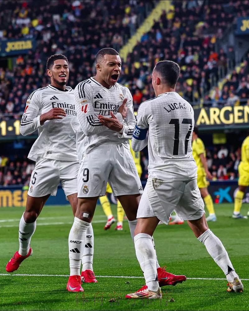 科贝：皇马高层对球队近期战绩愈发担忧和疑虑